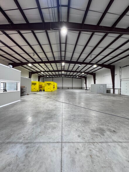More Photos Of 3217 Profit, Fairfield Warehouse For Lease