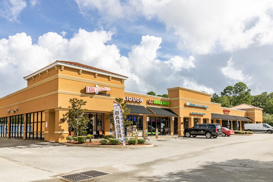 More Photos Of 5285 Shad Rd, Jacksonville Unknown For Lease