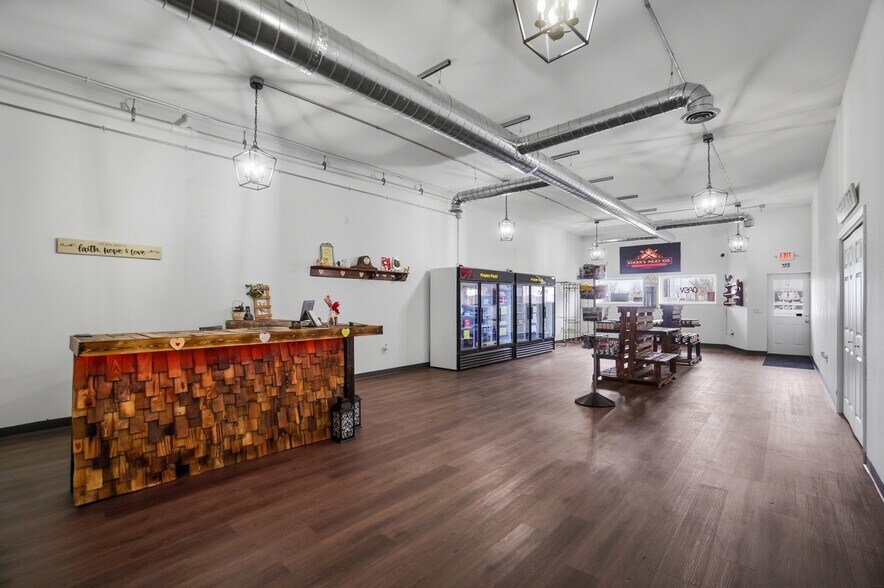 More Photos Of 110 W Main St, Deshler General Retail For Sale