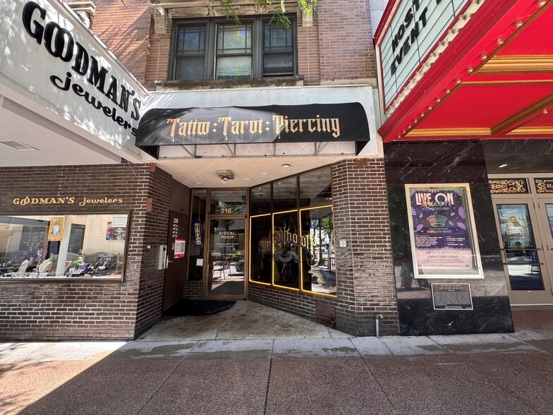 More Photos Of 218-224 State St, Madison Storefront Retail Office For Lease