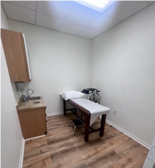 More Photos Of 2841 Tamiami Trl, Port Charlotte Medical For Sale