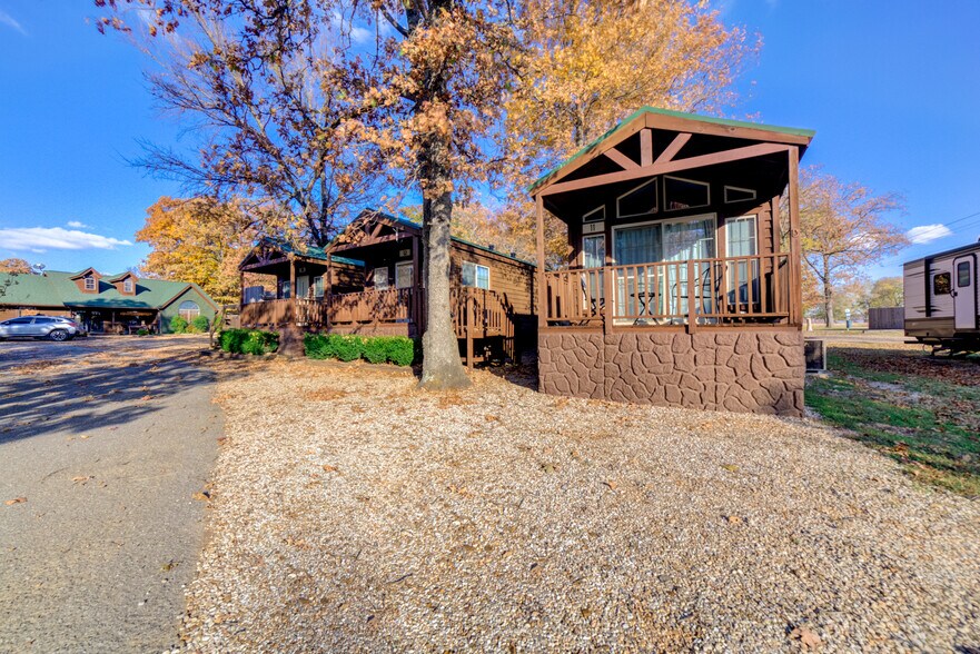 More Photos Of 446724 E 390 Rd, Langley Hotel For Sale