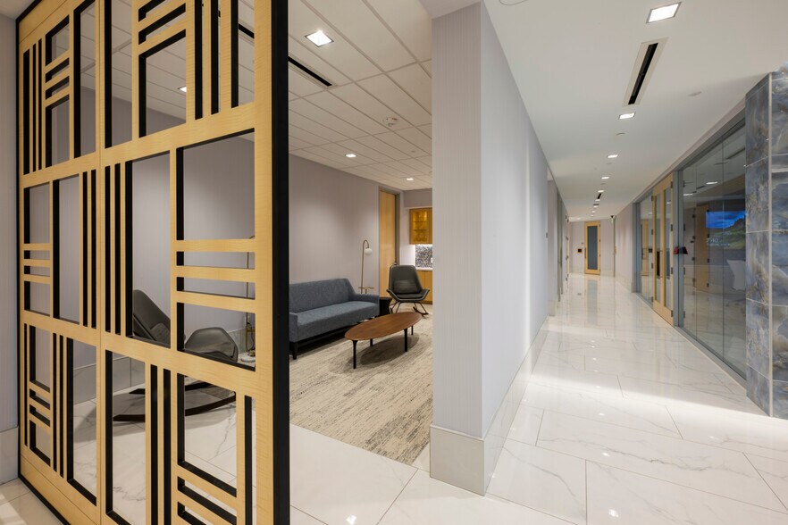 More Photos Of 445 North Blvd, Baton Rouge Office For Lease