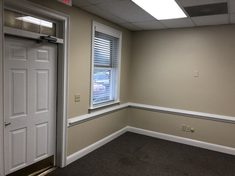 More Photos Of 997 Commerce Dr SW, Conyers Medical For Sale