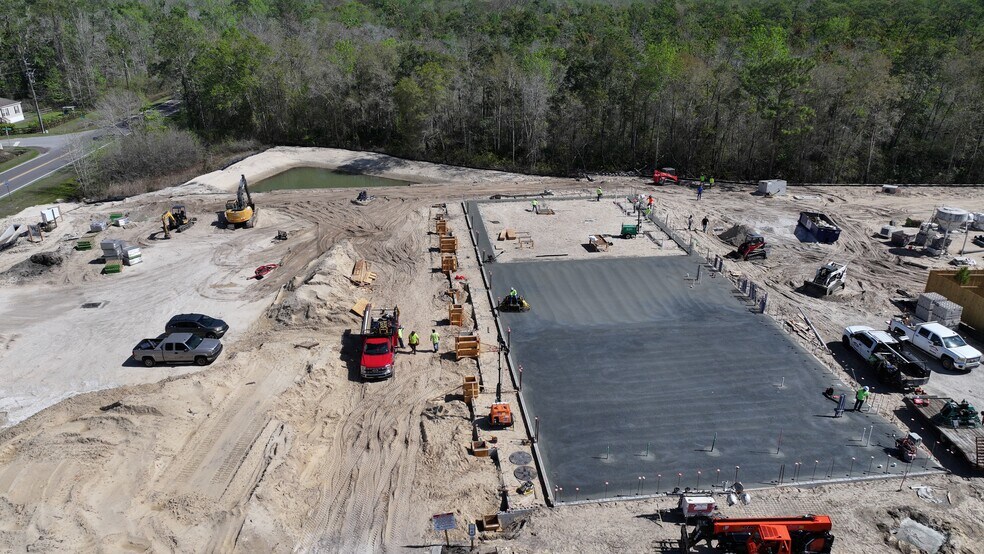 More Photos Of 8430 County Road Thirteen N, Saint Augustine General Retail For Lease