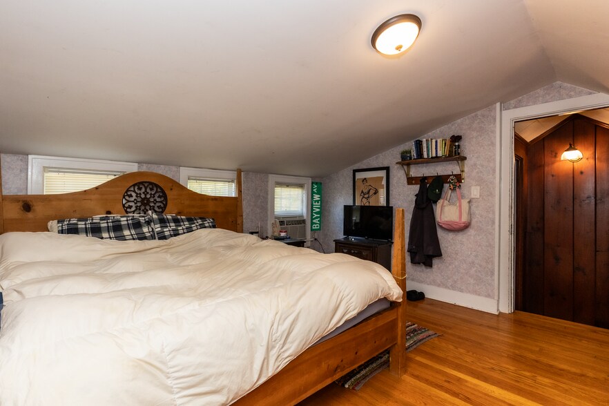 More Photos Of 4 Whitman Rd, Stephentown Sports And Entertainment For Sale