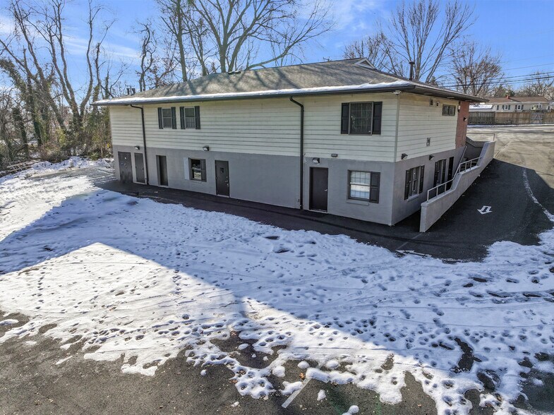 More Photos Of 1502 Featherstone Rd, Woodbridge Medical For Sale