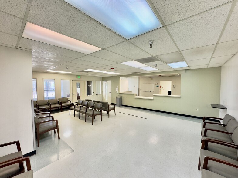 More Photos Of 887 E 2nd St, Pomona Medical For Lease