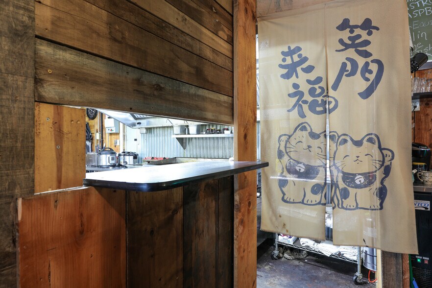 More Photos Of 16454 Appalachian Hwy, Thomas Restaurant For Sale