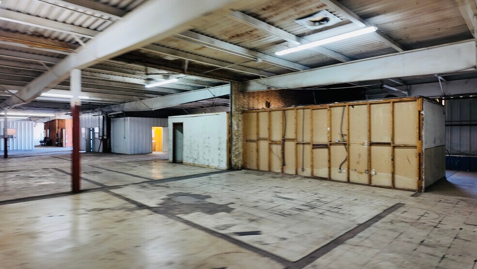 More Photos Of 1520 S Central Ave, Oklahoma City Manufacturing For Lease
