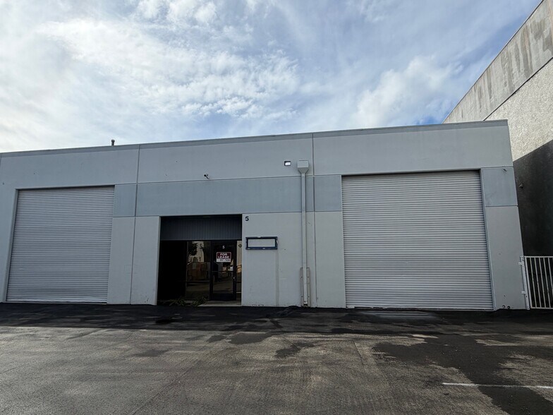 Primary Photo Of 1440 Brooks St, Ontario Warehouse For Lease