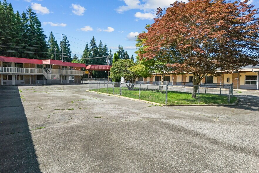 More Photos Of 1862 W State Route 20, Sedro-Woolley Hotel For Sale