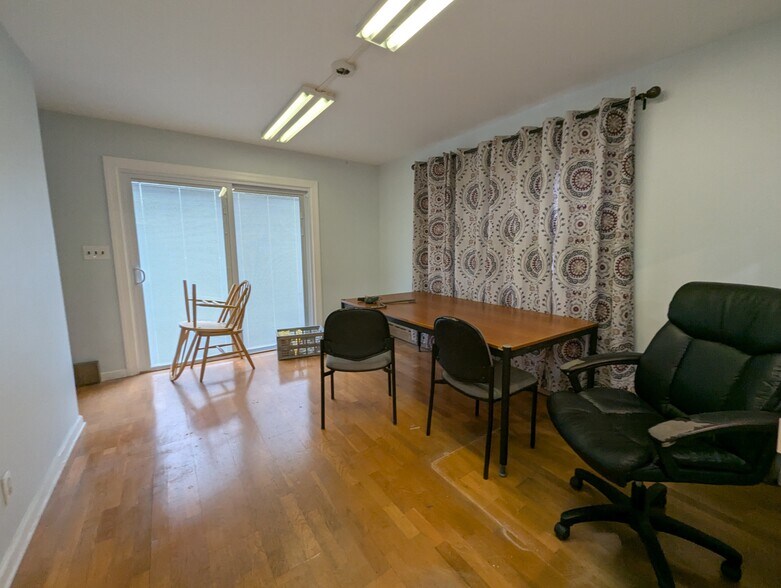 More Photos Of 2005 E Churchville Rd, Bel Air Freestanding For Sale