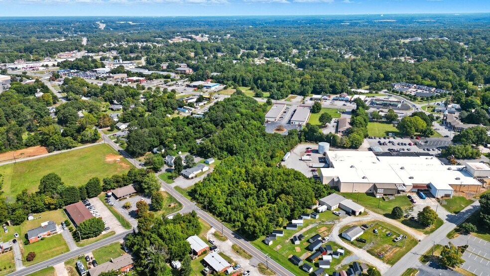 More Photos Of 11651 N Main St, Archdale Land For Sale