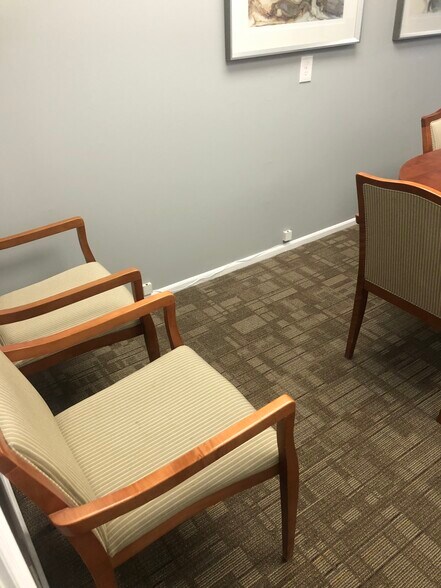 More Photos Of 131 Main St, East Rockaway General Retail For Sale