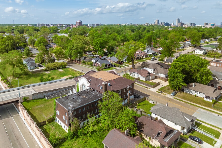 More Photos Of 1110 Faxon Ave, Memphis Religious Facility For Sale
