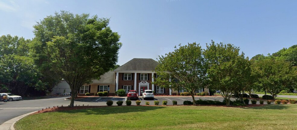 Primary Photo Of 1101 Coventry Blvd, Yorktown Office Residential For Sale