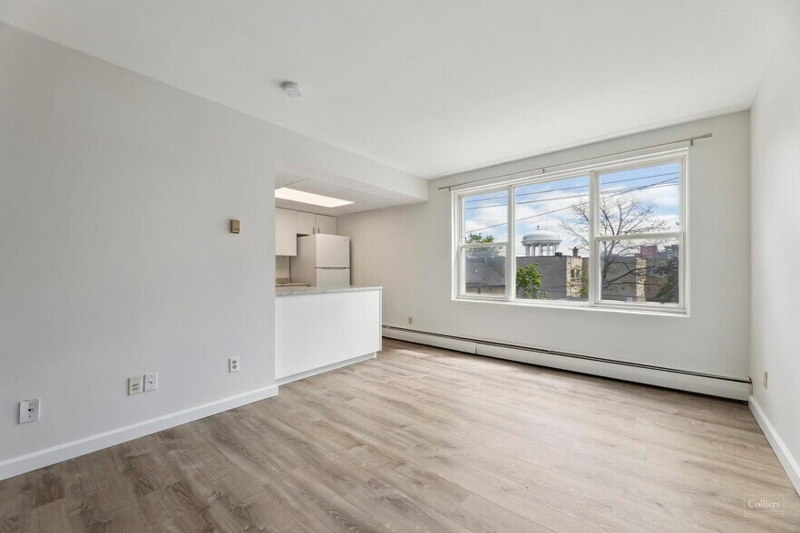 More Photos Of 300 Regent St, Kingston Apartments For Sale