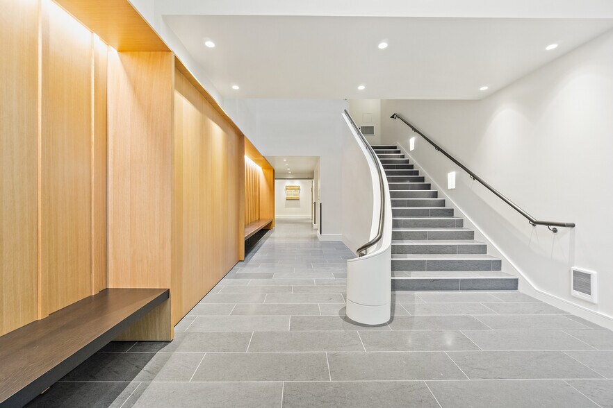 More Photos Of 501-511 Pine St, Seattle Office For Lease