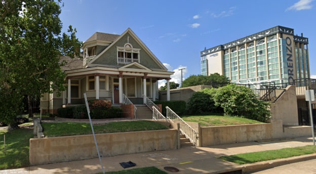 More Photos Of 1201 Griffin St W, Dallas Office For Sale