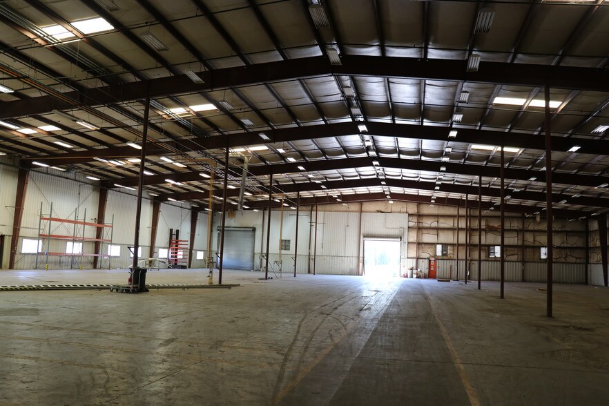 More Photos Of 411 S Ebenezer Rd, Florence Manufacturing For Lease