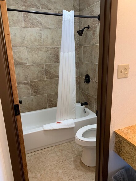 More Photos Of 715 Highway 64 E, Eagle Nest Hotel For Sale