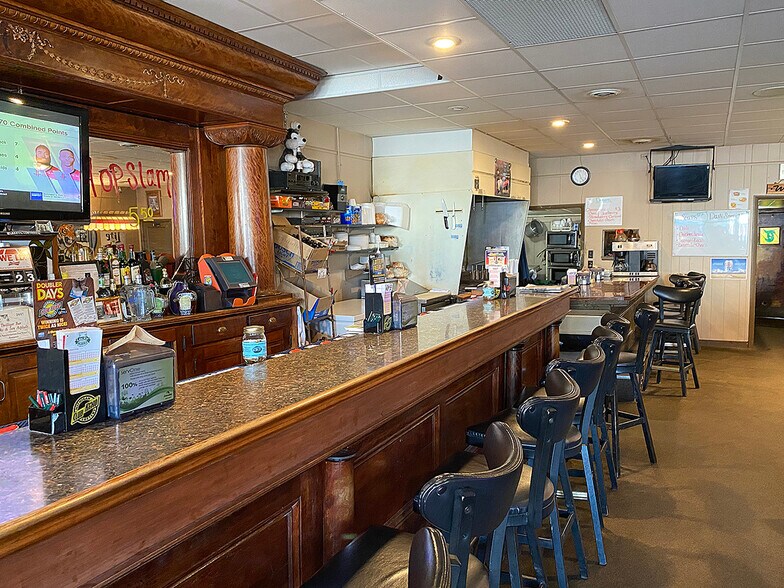 More Photos Of 116 E Grand River Rd, Laingsburg Restaurant For Sale