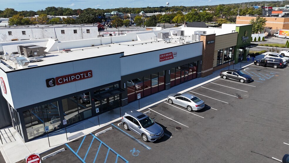 More Photos Of 1900 Veterans Memorial Hwy, Islandia General Retail For Lease