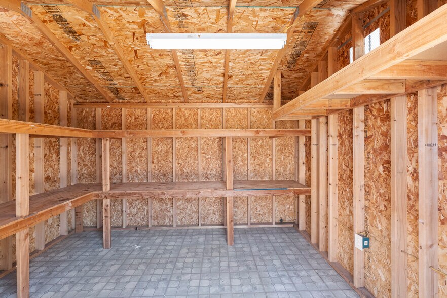 More Photos Of 24 S 3rd St, Patterson Flex For Sale