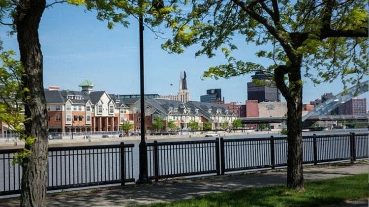 More Photos Of 290 Exchange Blvd, Rochester Apartments For Lease