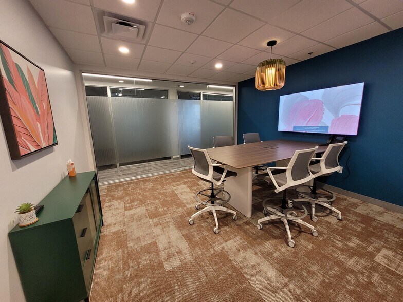 More Photos Of 3838 N Central Ave, Phoenix Coworking Space