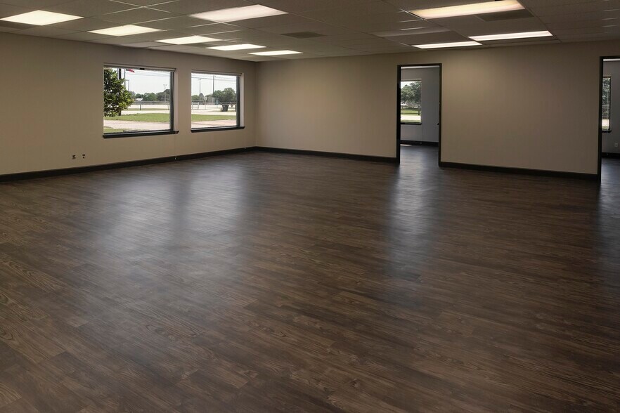 More Photos Of 4555 Katy Hockley Cut Off Rd, Katy Office For Sale