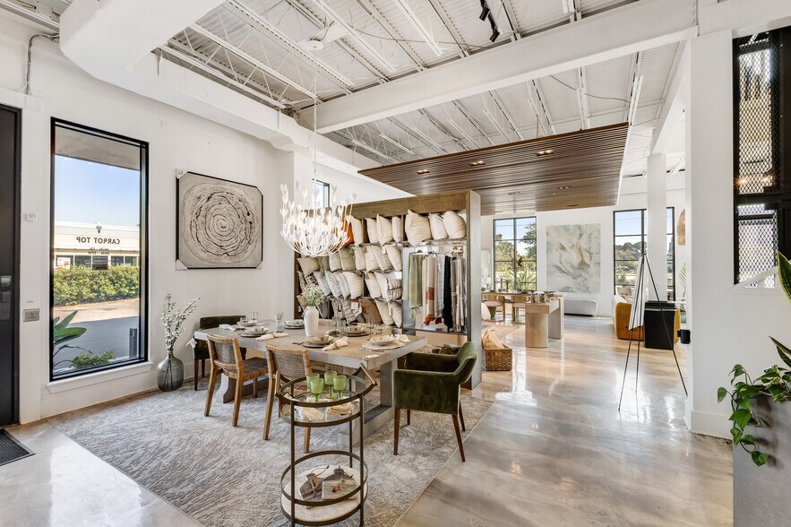 More Photos Of 12870 US Hwy 98, Miramar Beach Showroom For Sale