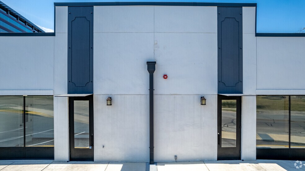 More Photos Of 1126 N Saint Marys St, San Antonio Unknown For Lease