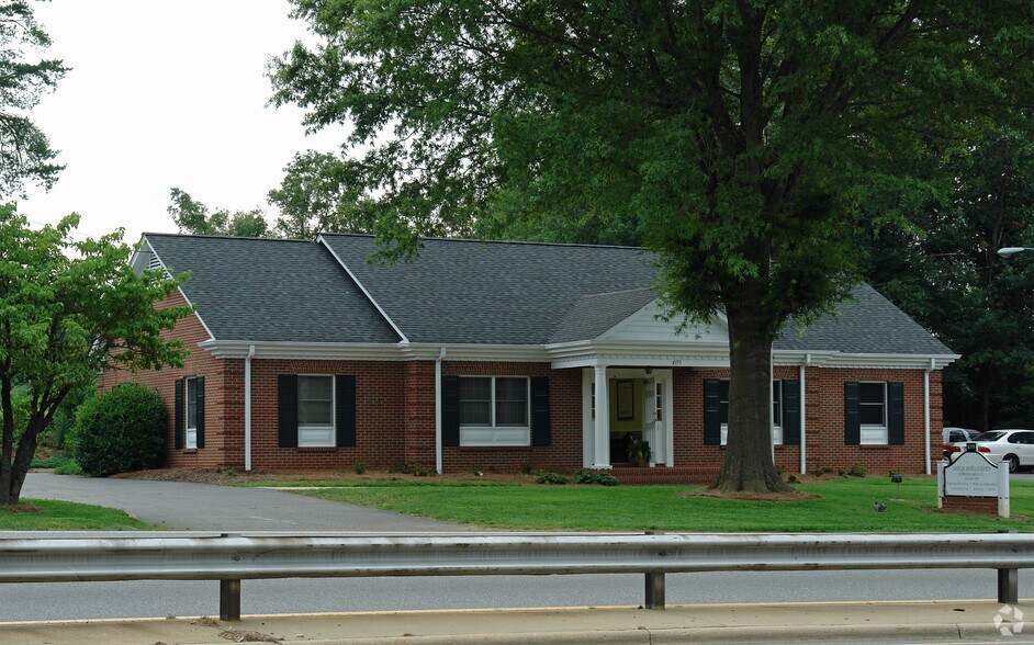 More Photos Of 4375 Silas Creek Pky, Winston-Salem Medical For Sale