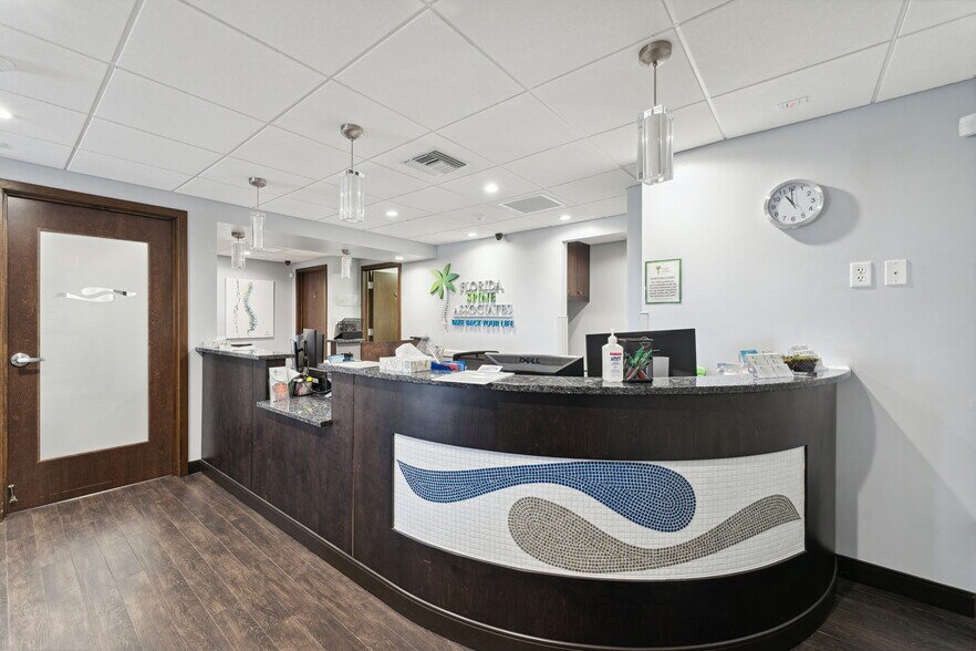 More Photos Of 160 John F Kennedy Dr, Lake Worth Medical For Lease