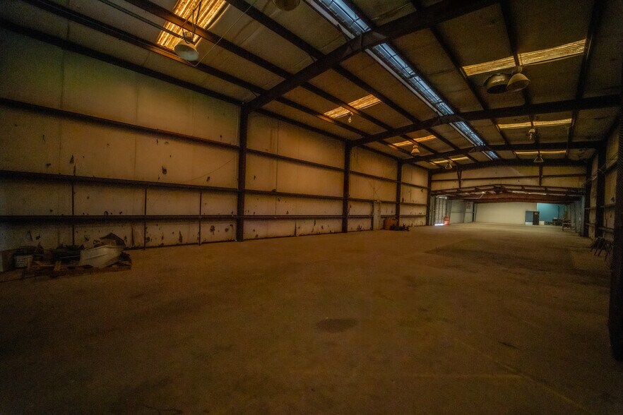 More Photos Of 3011 Houston Hwy, Victoria Warehouse For Sale