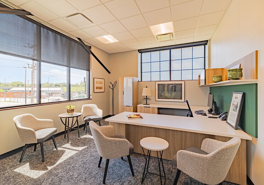 More Photos Of 4565 McRee Ave, Saint Louis Office For Lease