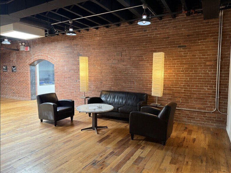 More Photos Of 2000 Smallman St, Pittsburgh Office For Lease