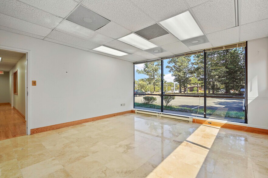 More Photos Of 131 Elden St, Herndon Medical For Lease