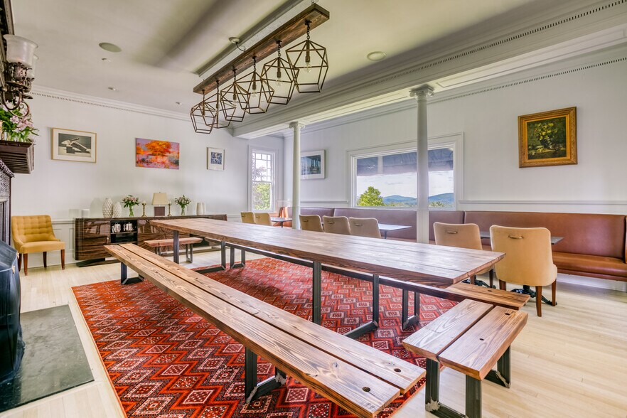 More Photos Of 2 Kemble St, Lenox Hotel For Sale