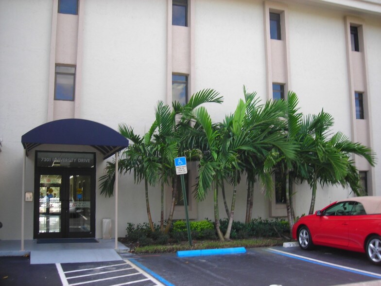 More Photos Of 7301 N University Dr, Tamarac Medical For Lease