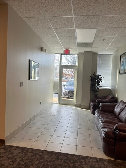 More Photos Of 4437 Brookfield Corporate Dr, Chantilly Office For Sale