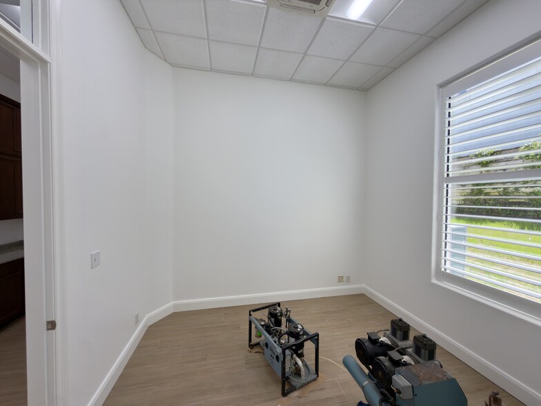 More Photos Of 36164 Emerald Coast Pky, Destin Freestanding For Lease