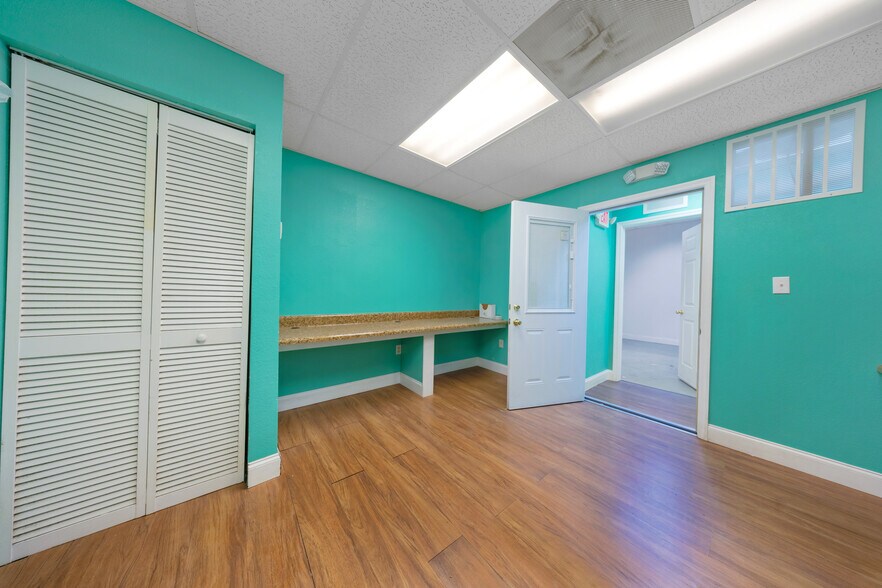 More Photos Of 7760 W 20th Ave, Hialeah Warehouse For Sale