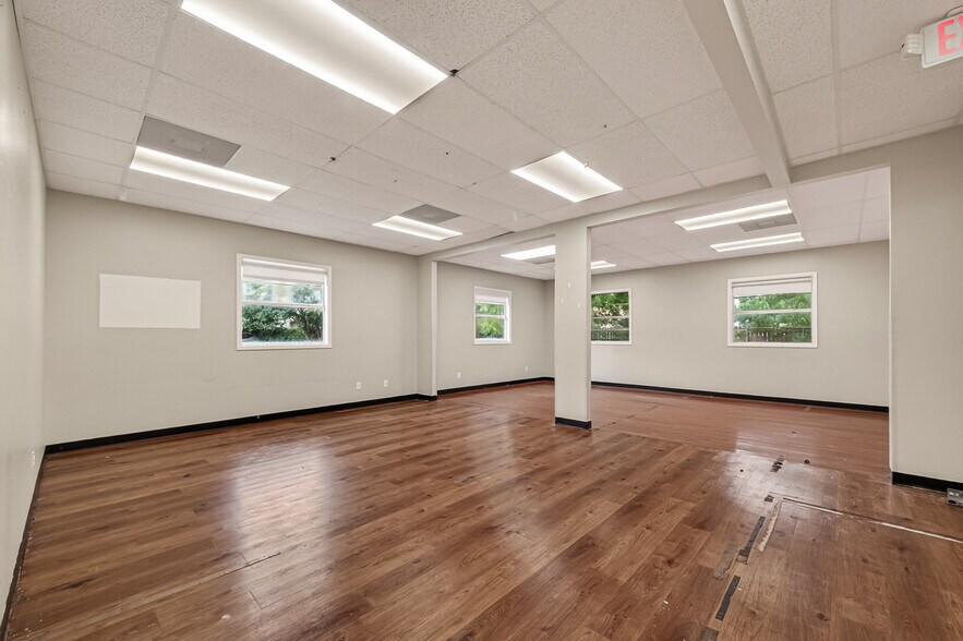 More Photos Of 2223 Dorrington St, Houston Medical For Lease