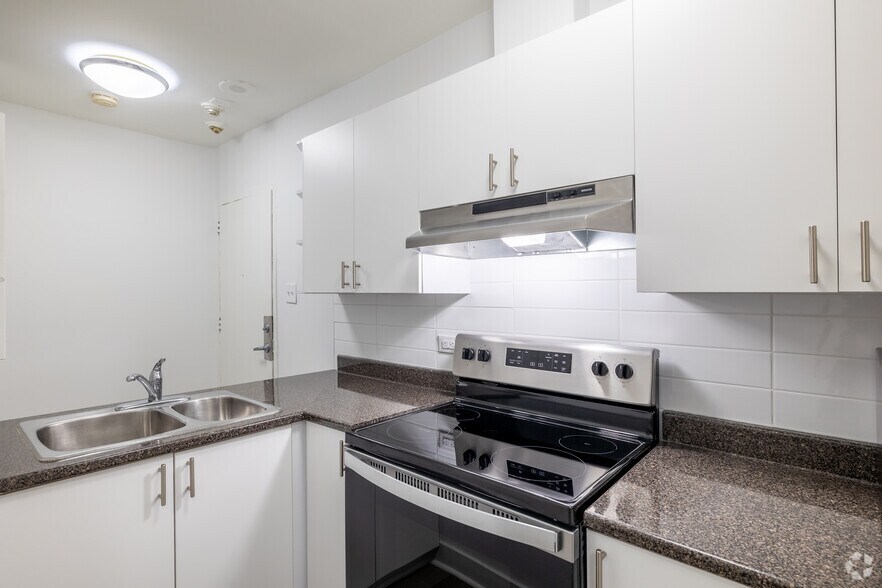 More Photos Of 1150-1160 Rue Sherbrooke E, Montréal Apartments For Lease