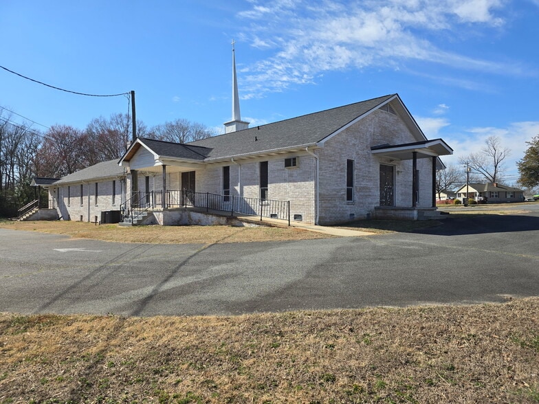 More Photos Of 517 Pleasant Ave, Kannapolis Religious Facility For Sale