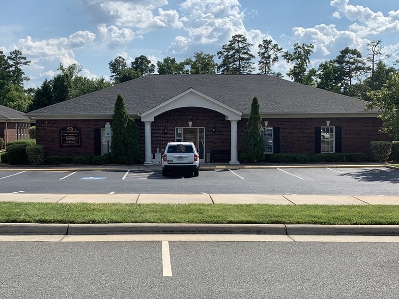 More Photos Of 3030 Senna Dr, Matthews Office For Lease