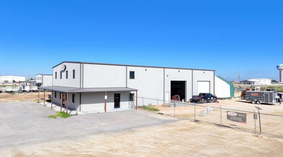 More Photos Of 8260 W Interstate 20, Odessa Warehouse For Lease